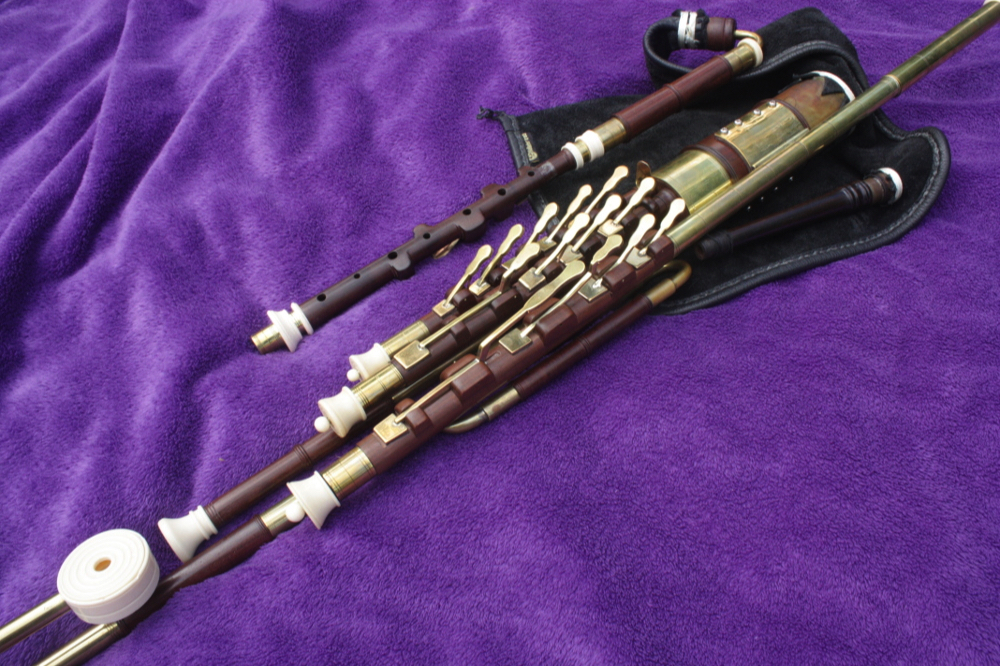 Loggerheads Gidgee Irish Uilleann Bagpipes 